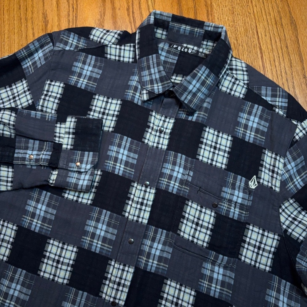 Volcom Nash Shirt Mens XL Blue Black Patchwork Plaid Snap Front Long Sleeve